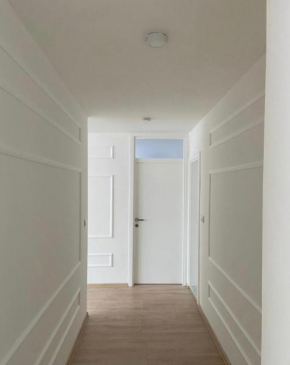 Kensington Apartment